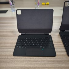 2025 Genuine Magic Keyboard